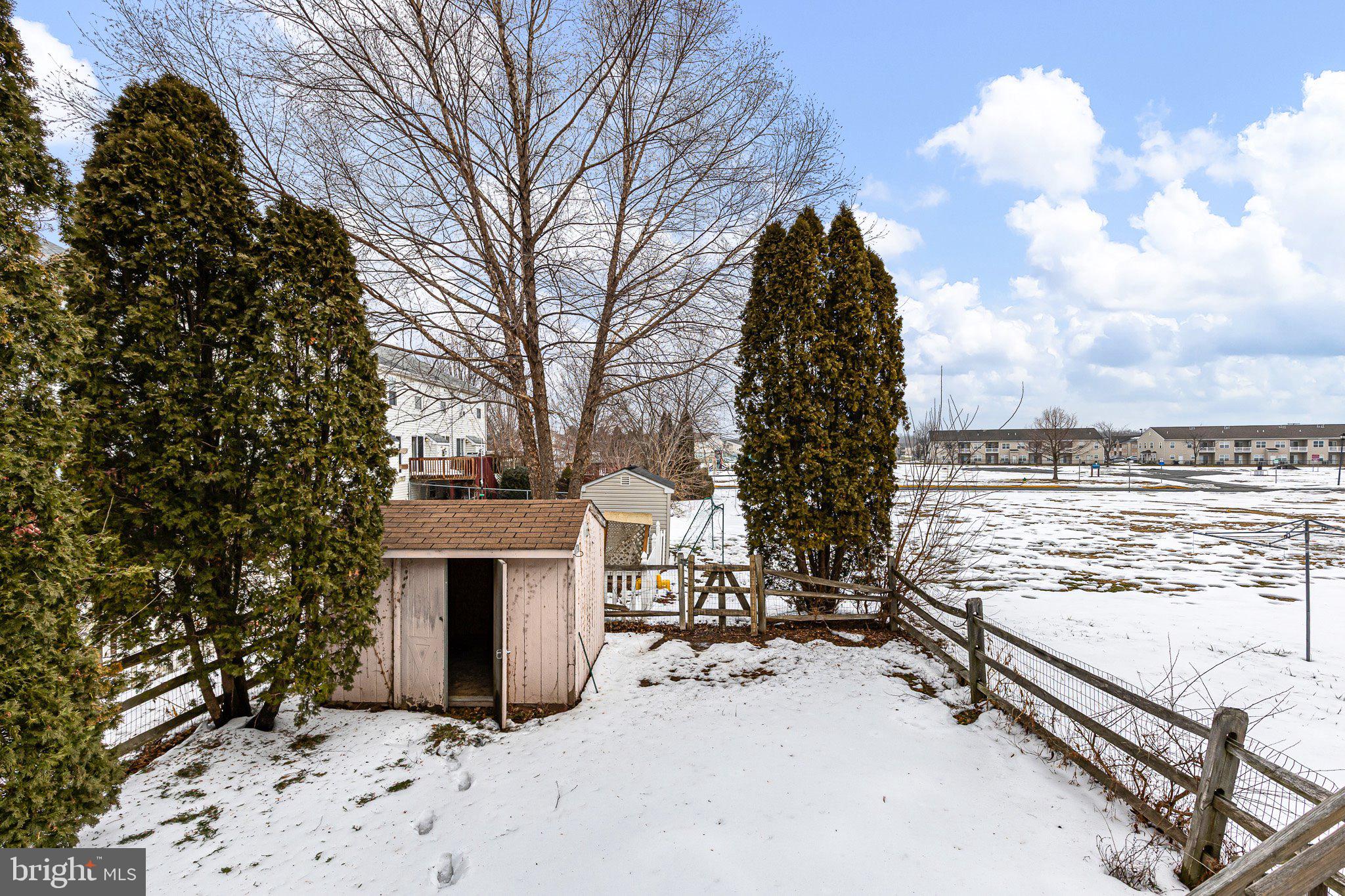 MIDDLETOWN VILLAGE - Residential