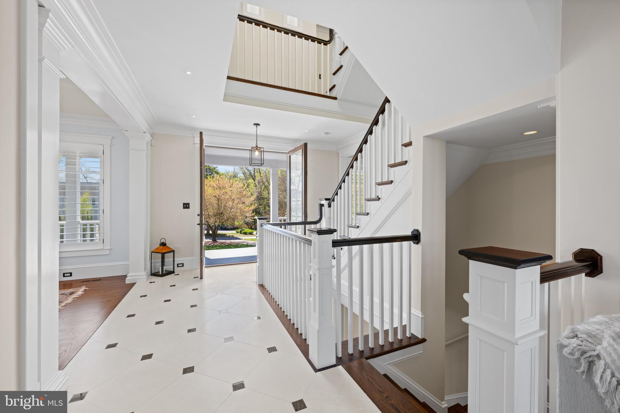 ANNAPOLIS ROADS - Residential