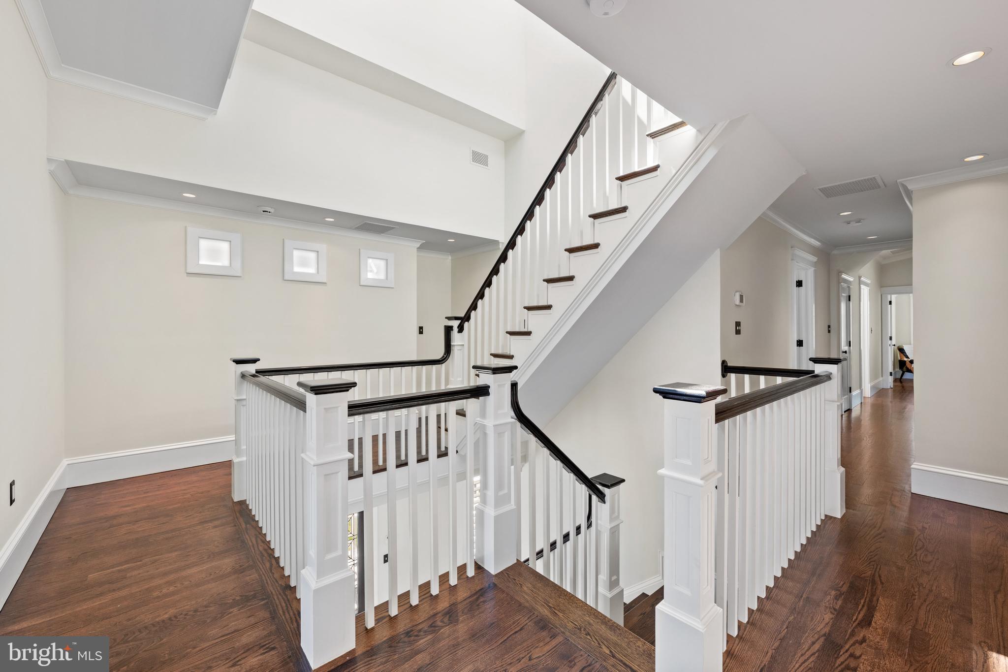 ANNAPOLIS ROADS - Residential