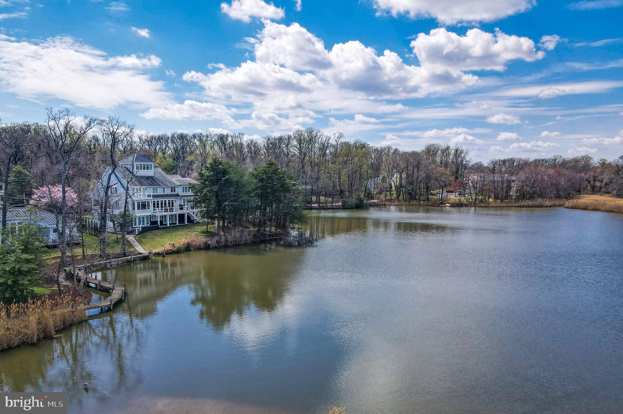 ANNAPOLIS ROADS - Residential