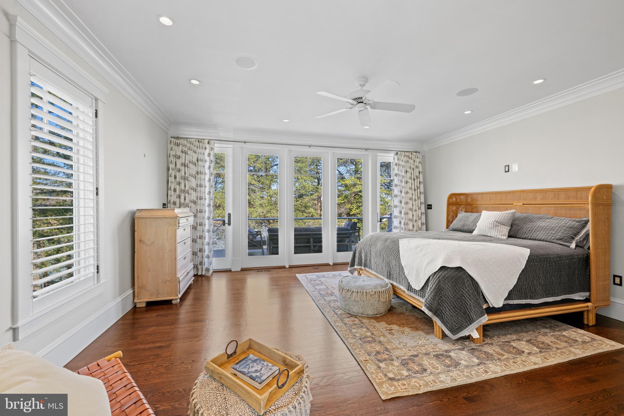 ANNAPOLIS ROADS - Residential