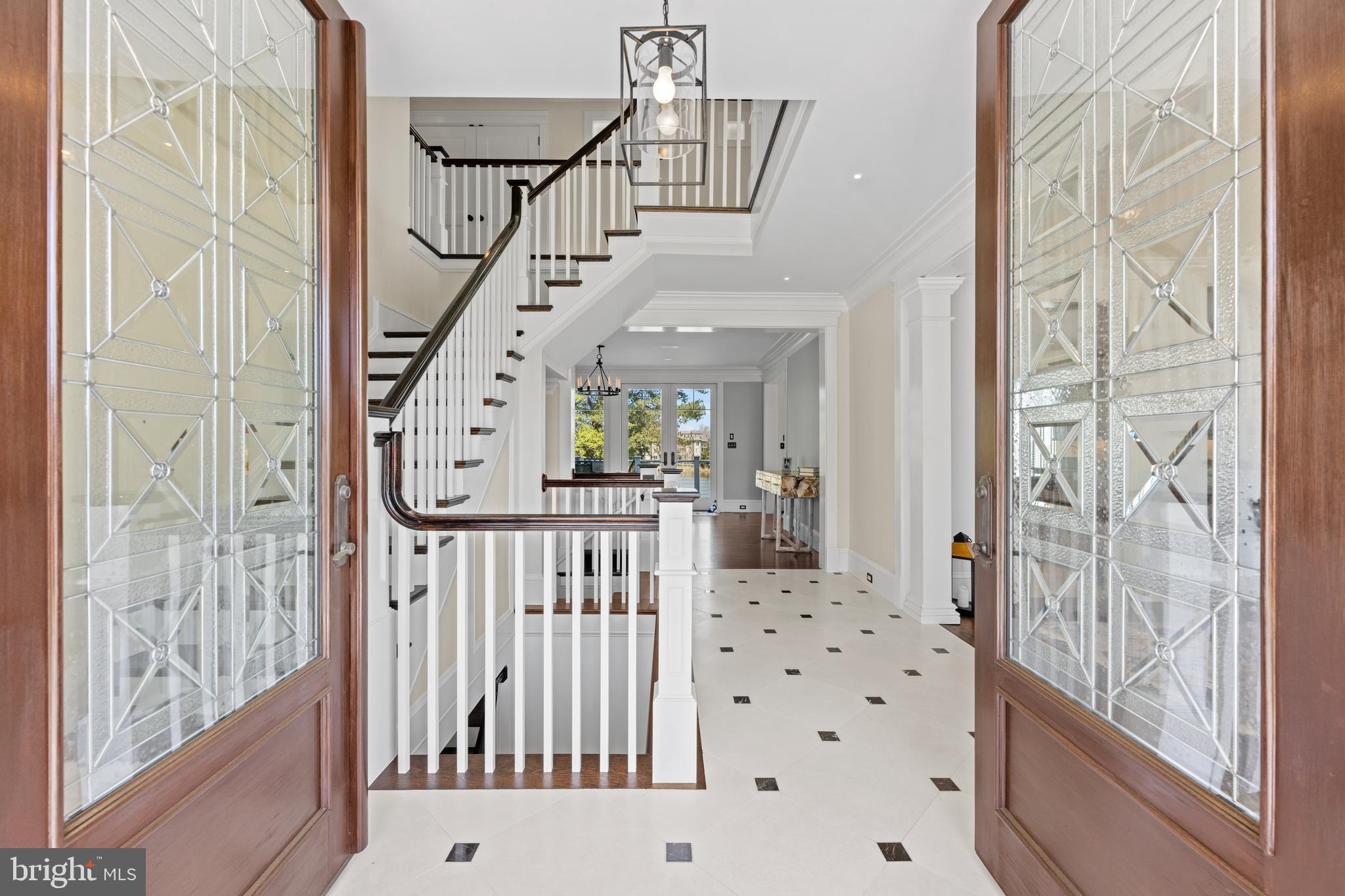 ANNAPOLIS ROADS - Residential