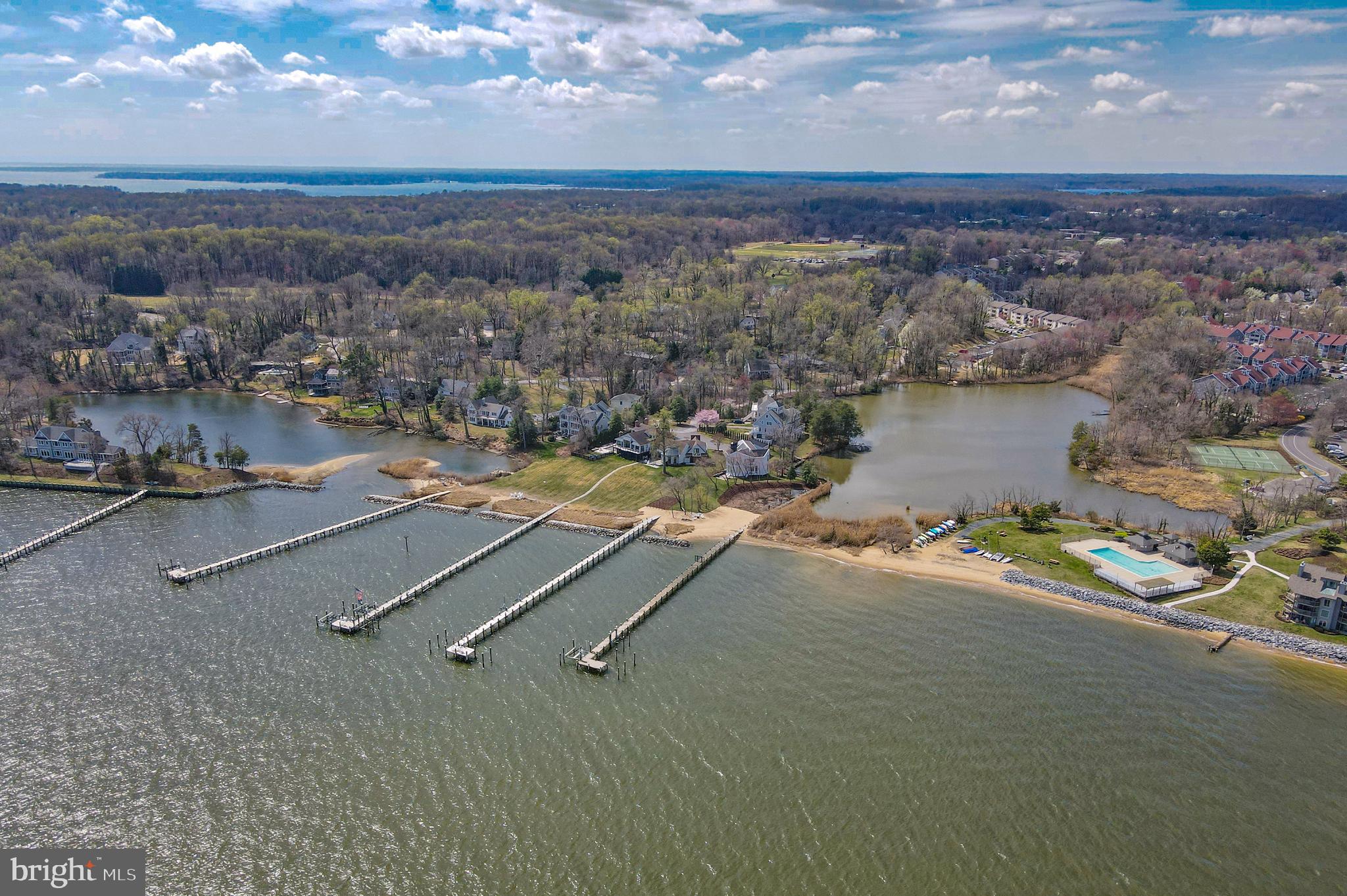 ANNAPOLIS ROADS - Residential