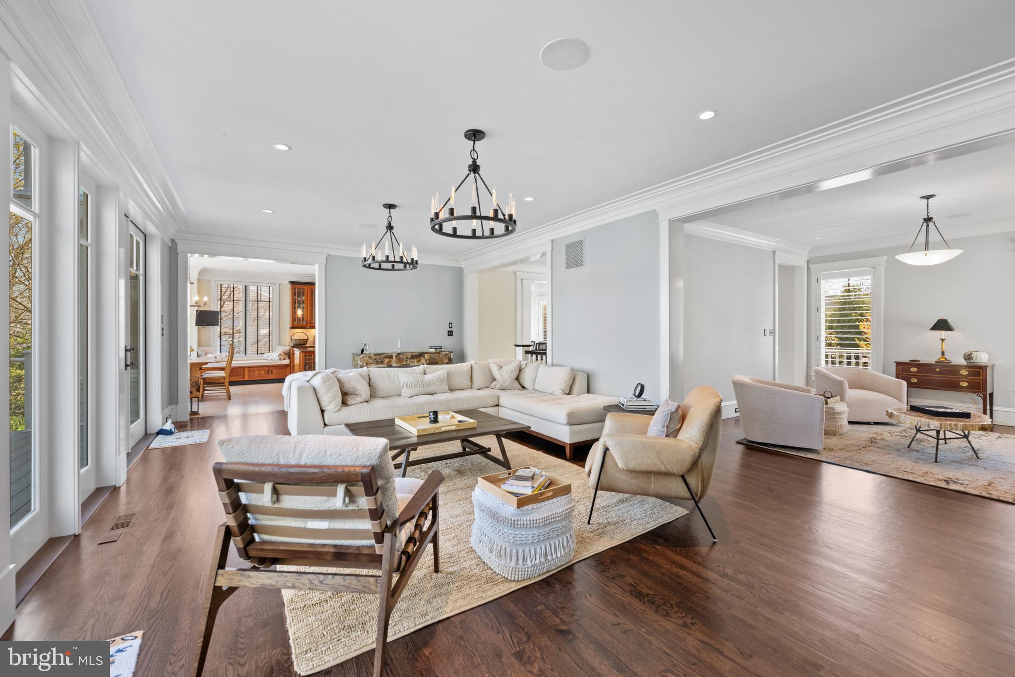 ANNAPOLIS ROADS - Residential