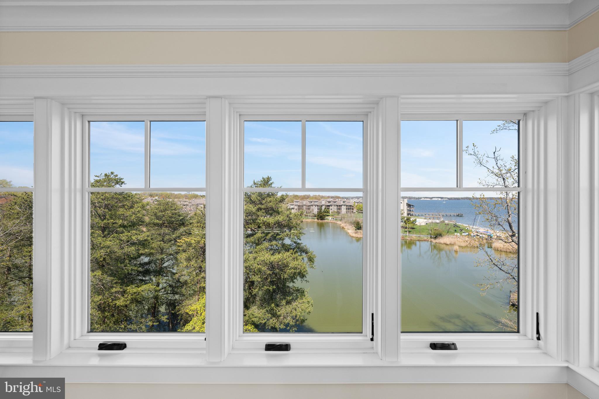 ANNAPOLIS ROADS - Residential