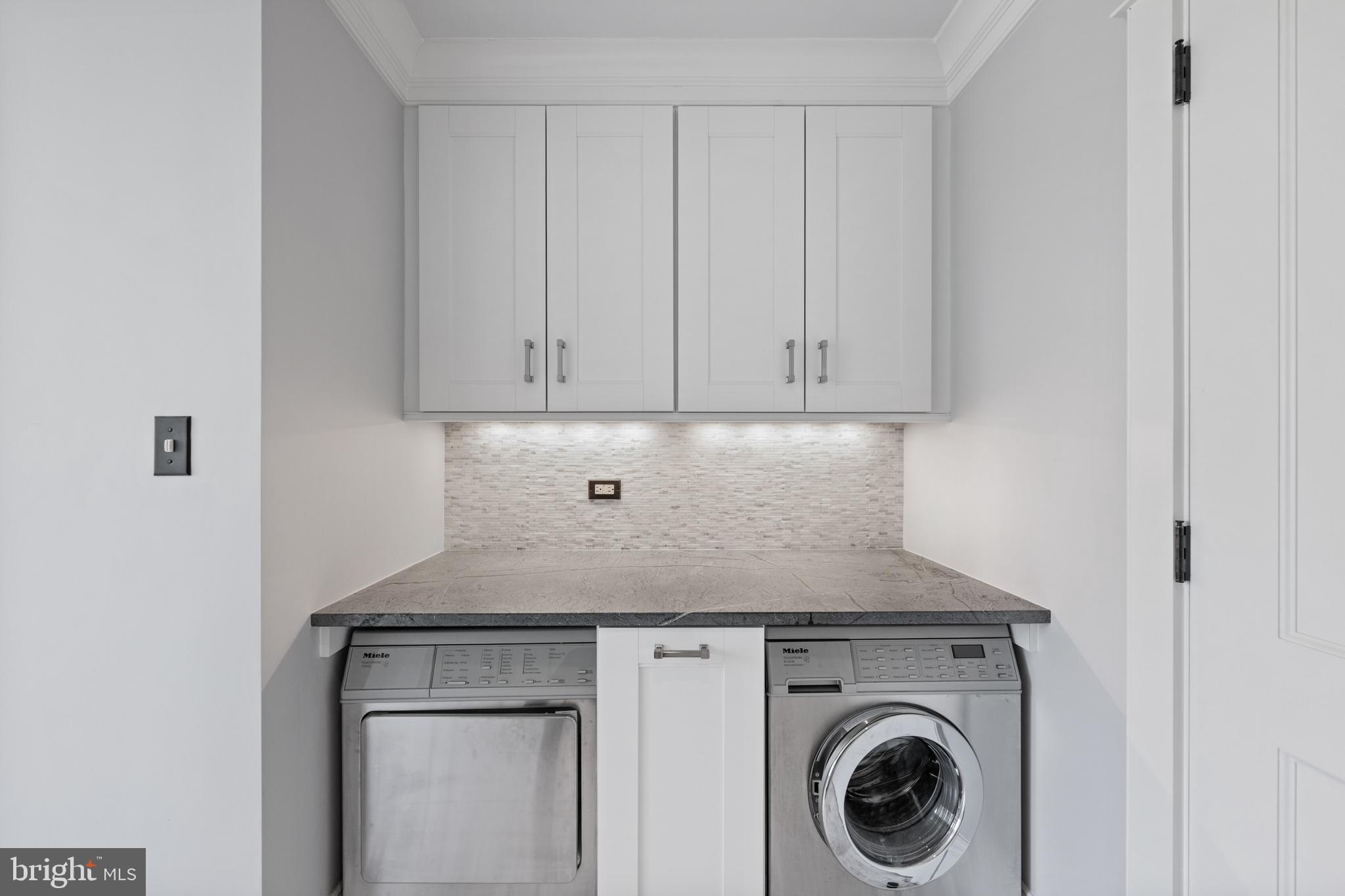 ANNAPOLIS ROADS - Residential