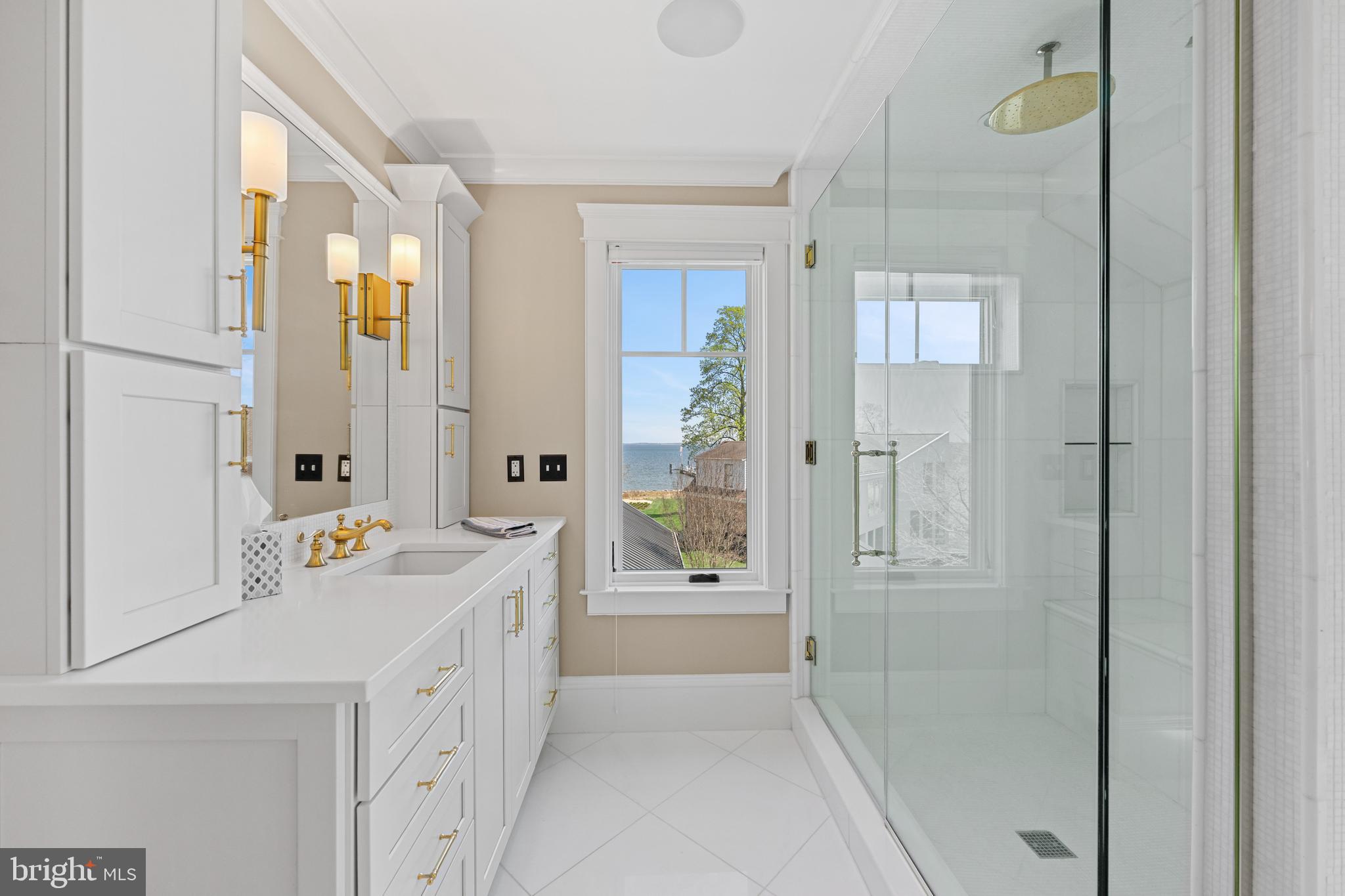 ANNAPOLIS ROADS - Residential