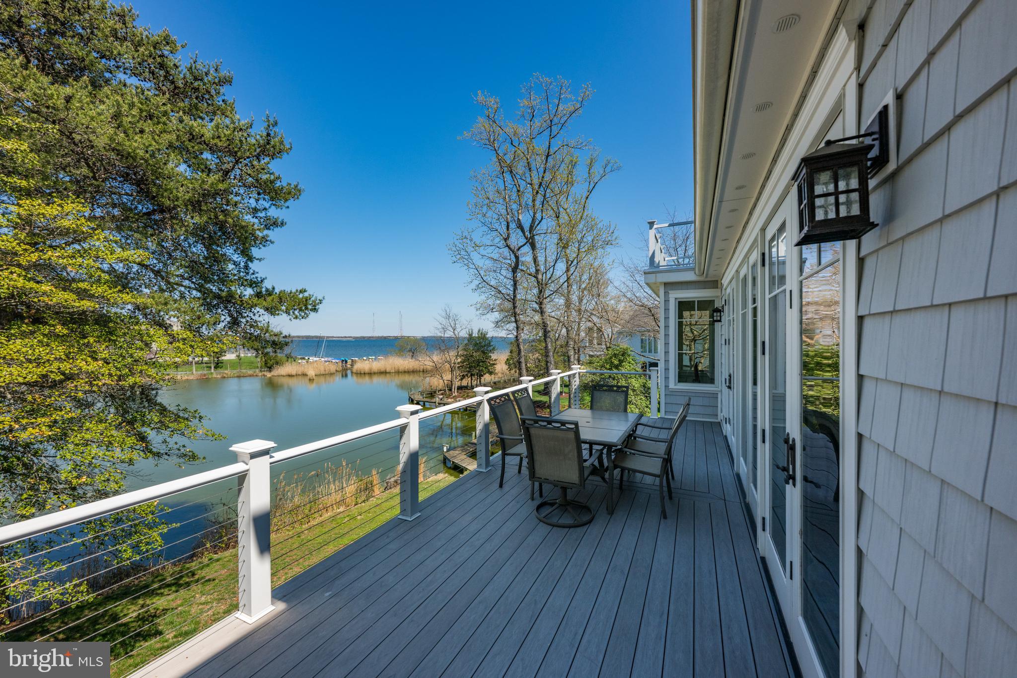 ANNAPOLIS ROADS - Residential