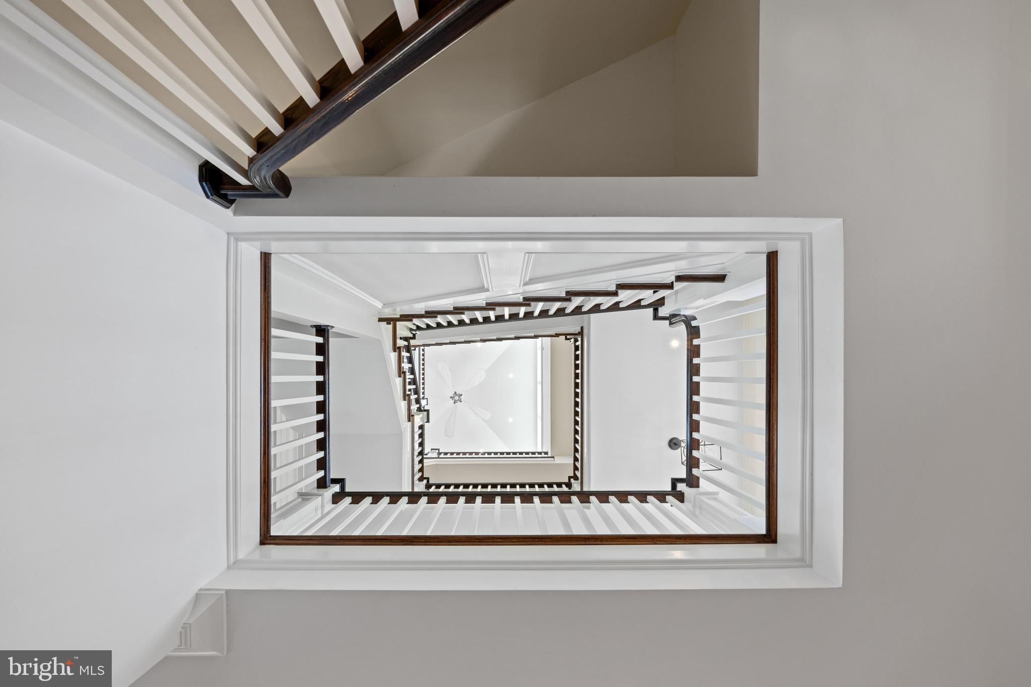 ANNAPOLIS ROADS - Residential