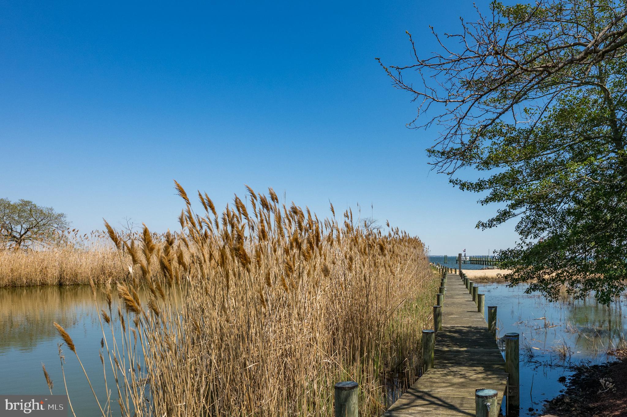 ANNAPOLIS ROADS - Residential