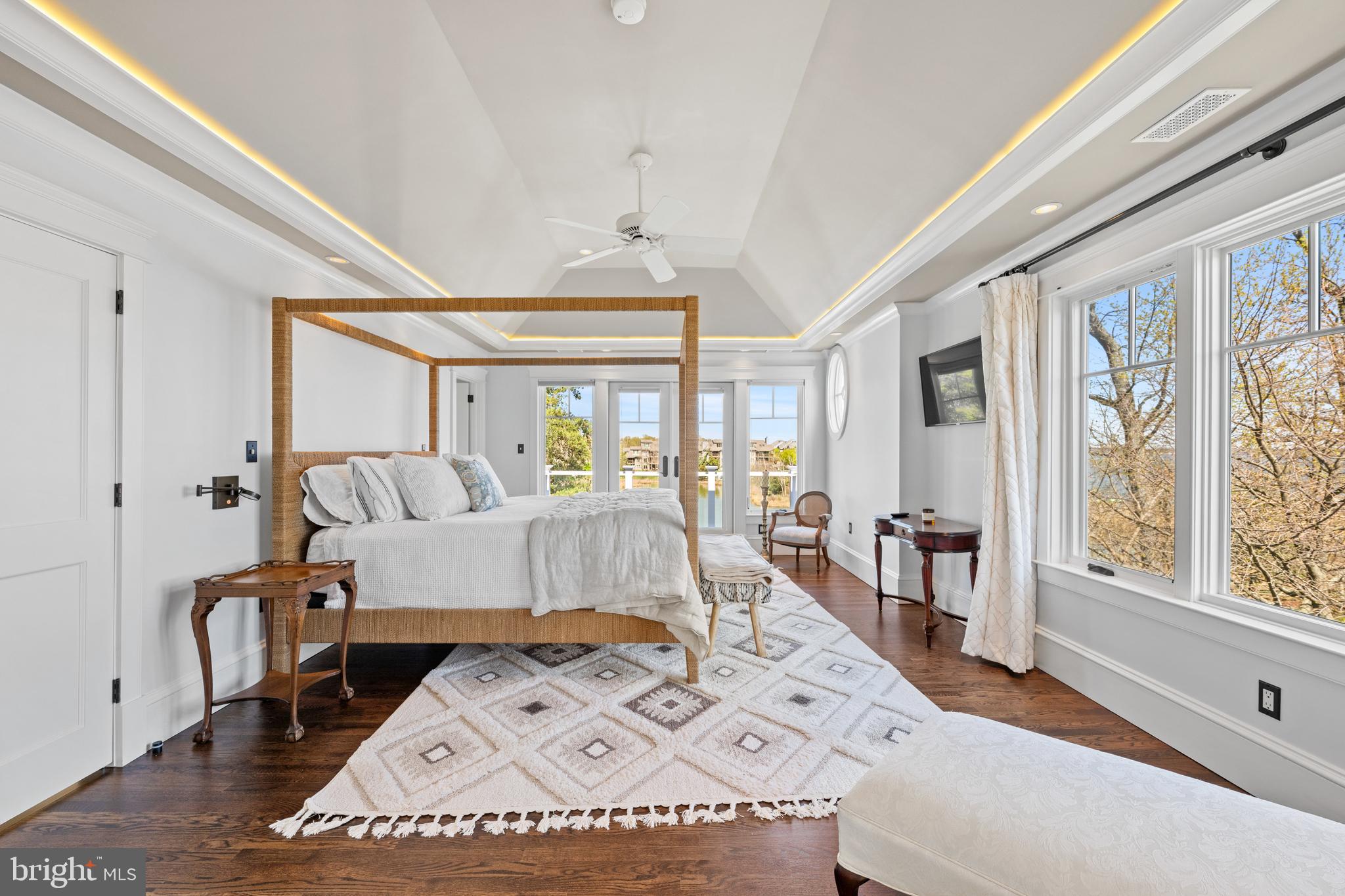 ANNAPOLIS ROADS - Residential