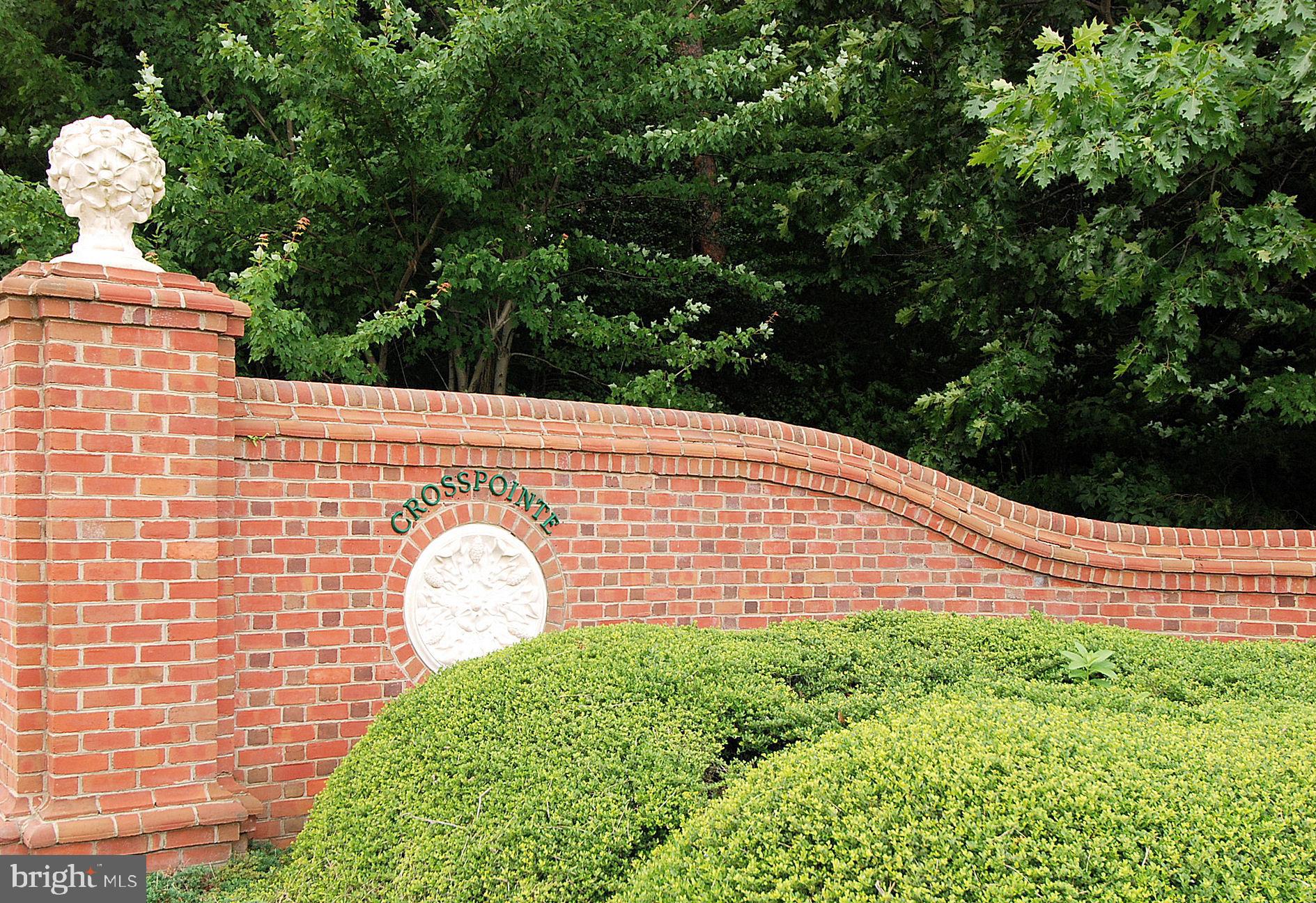 CROSSPOINTE - Residential