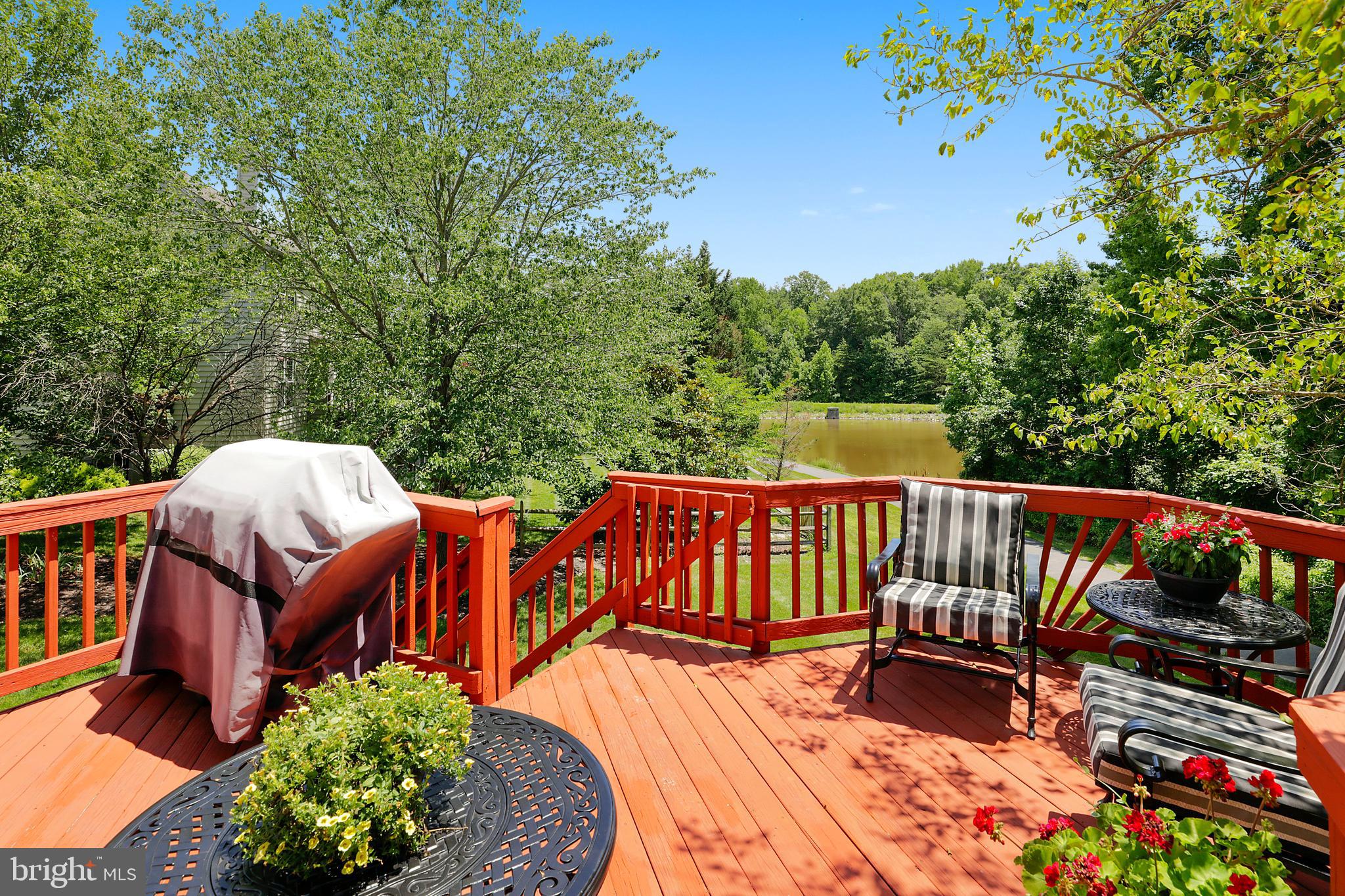 CROSSPOINTE - Residential