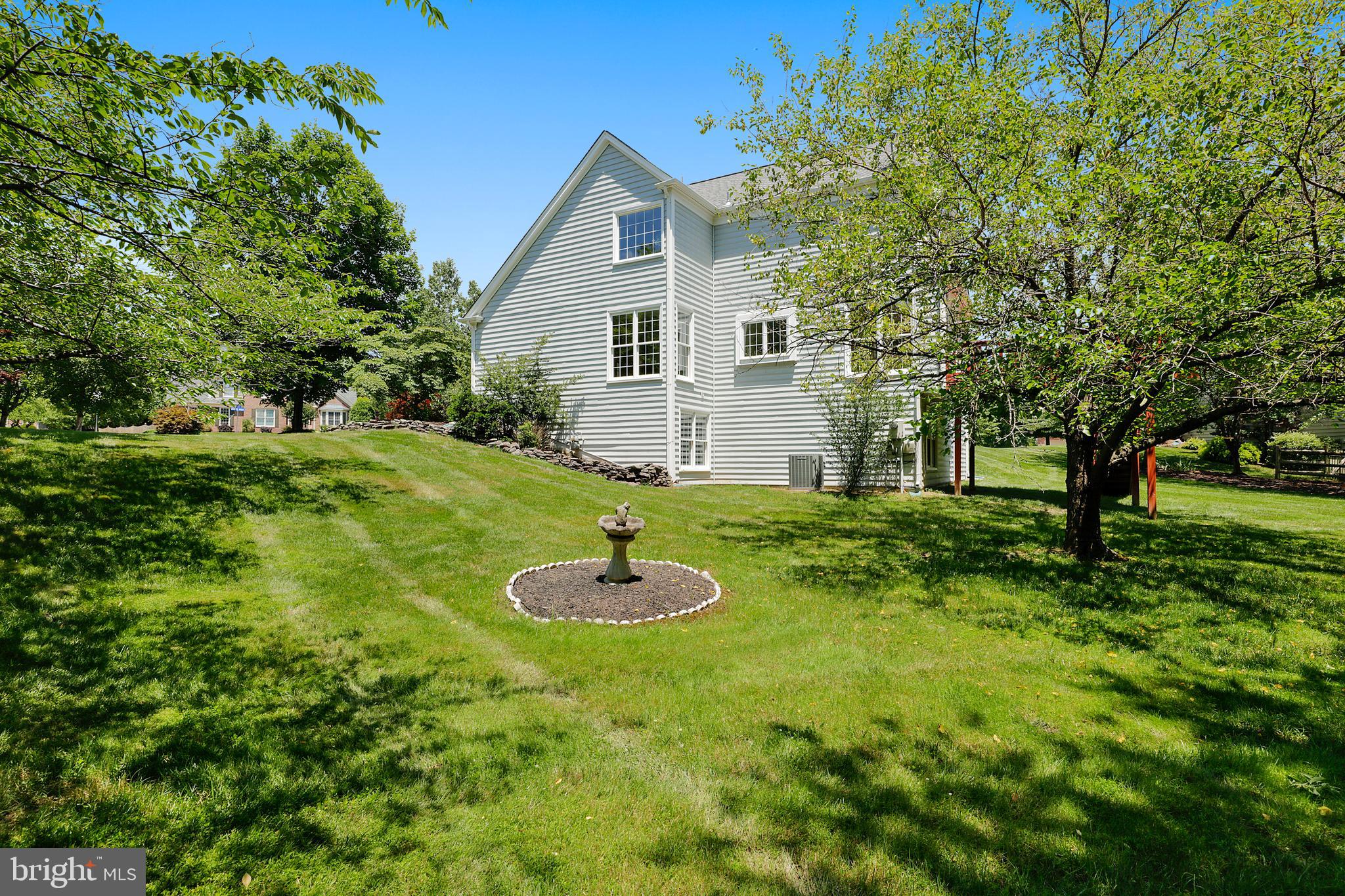 CROSSPOINTE - Residential