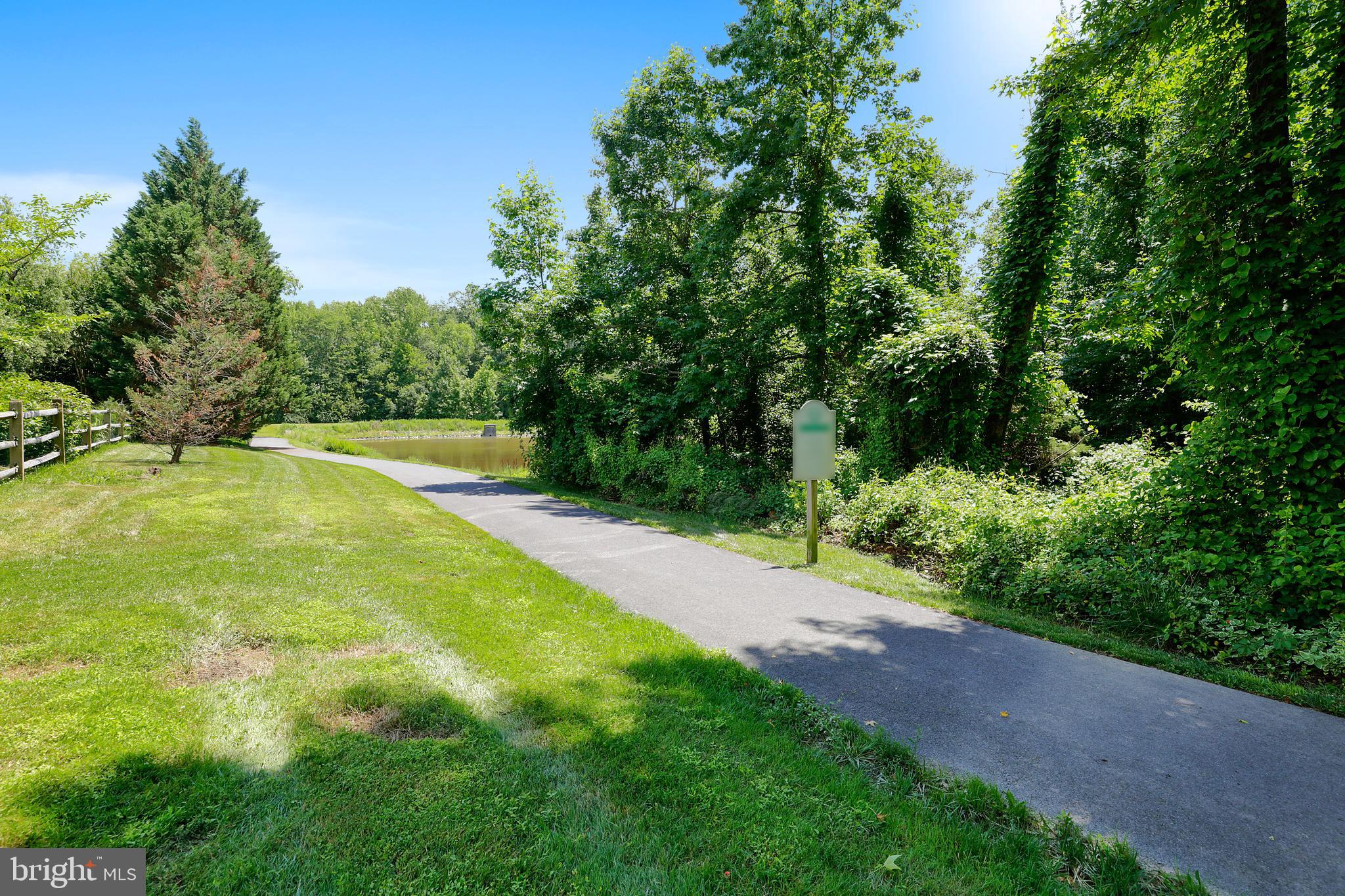 CROSSPOINTE - Residential