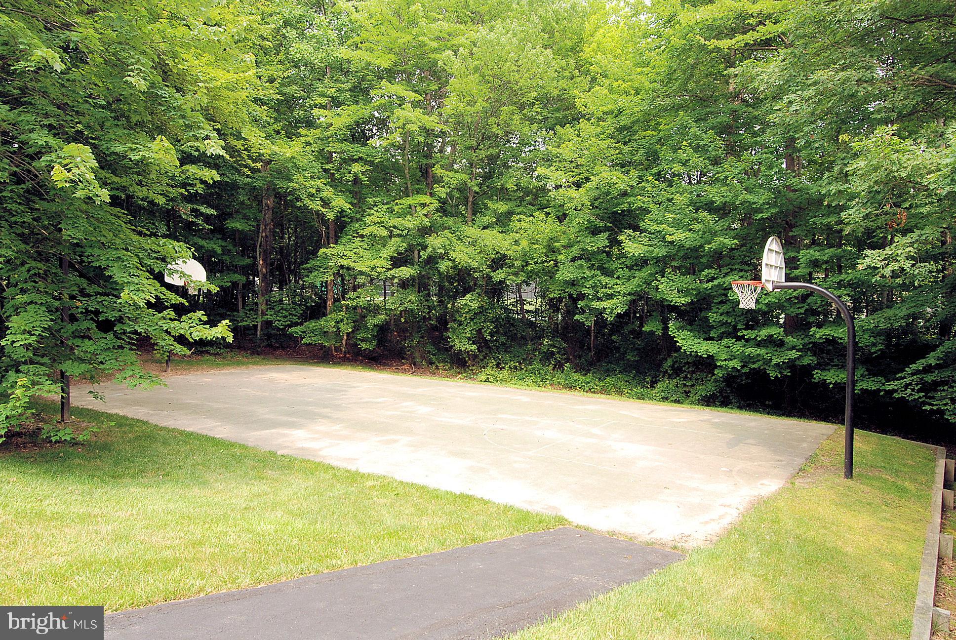 CROSSPOINTE - Residential