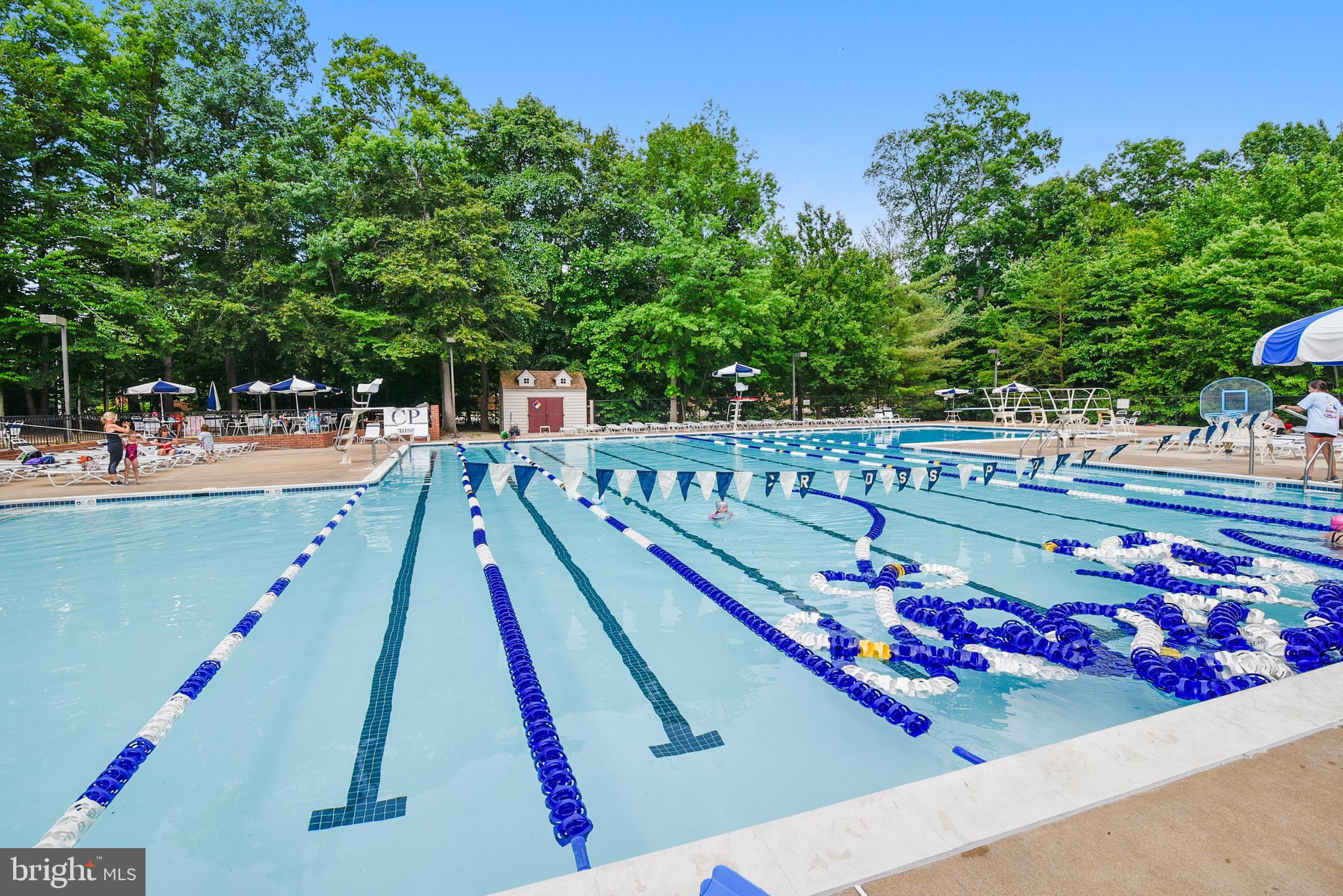 CROSSPOINTE - Residential