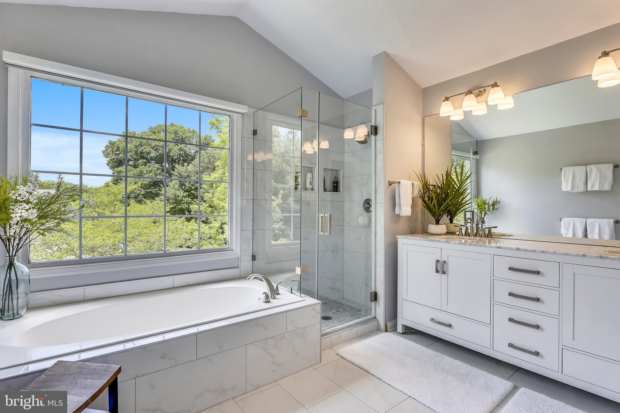 CROSSPOINTE - Residential