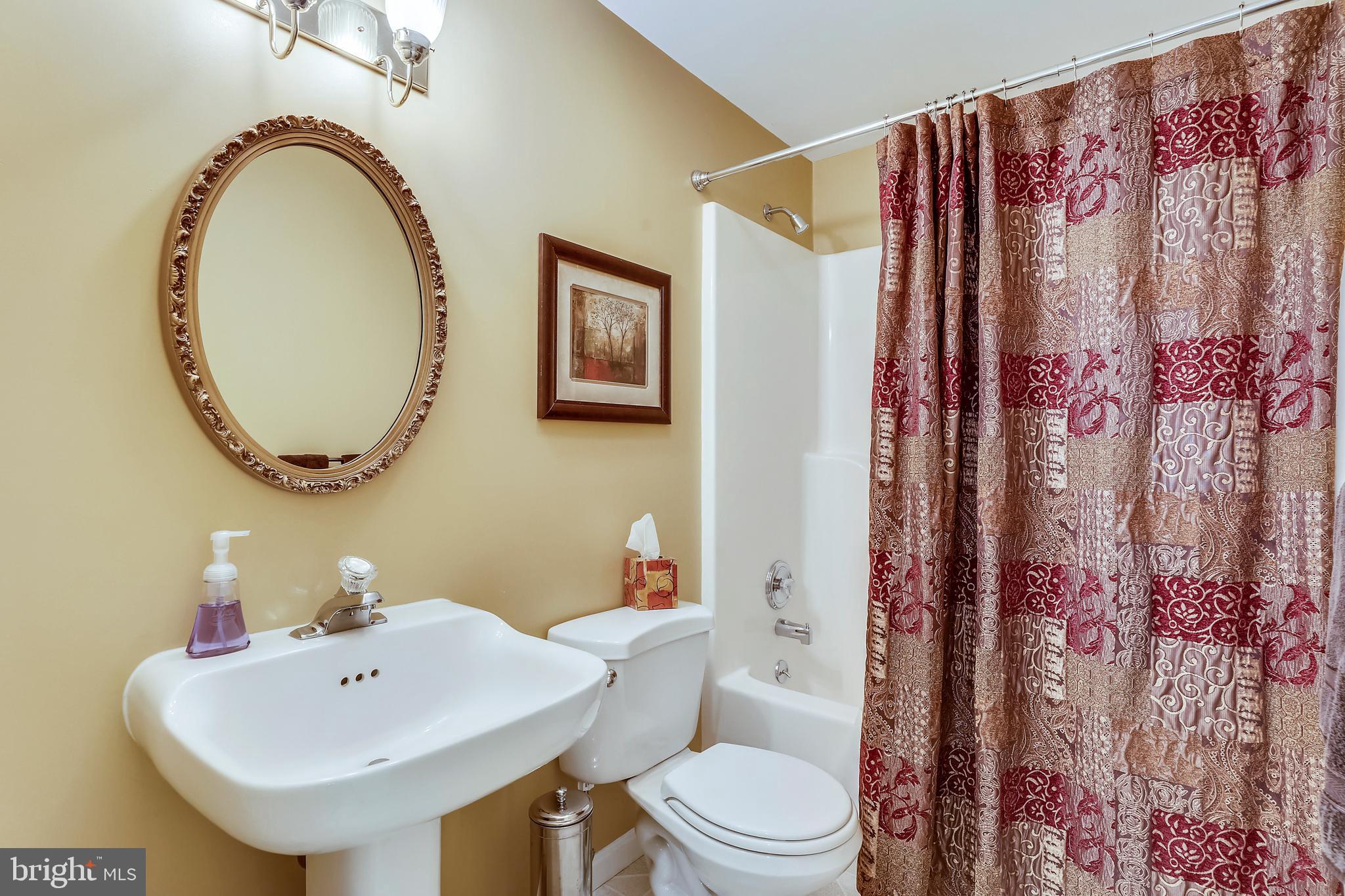 CROSSPOINTE - Residential