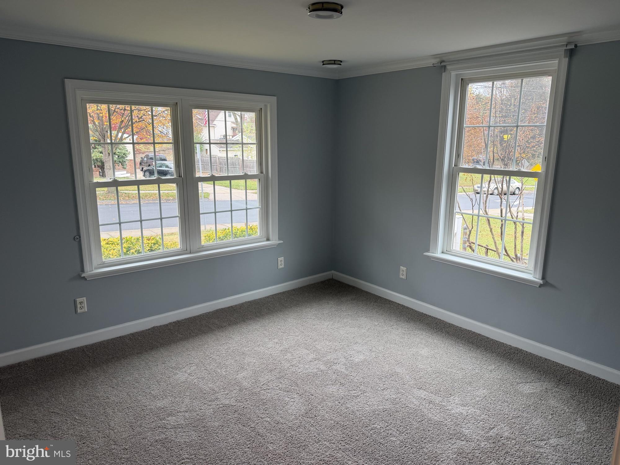 BROADWOOD MANOR - Residential