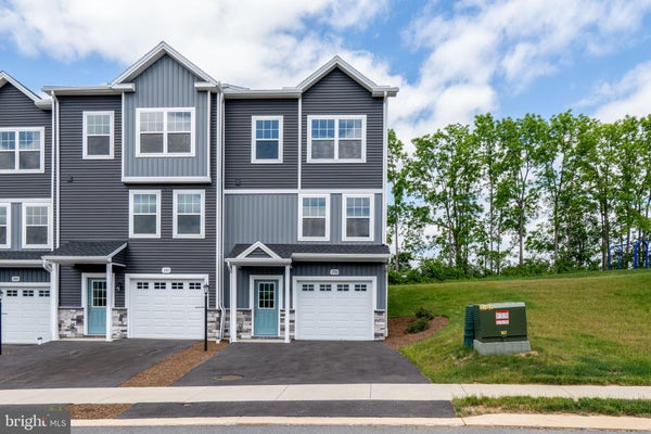 178 HIGHPOINT PARK DR, PLEASANT GAP, PA 16823 - Image 815b7de0e4c910d12d5f4dc8bbcd1f0b/1810939185