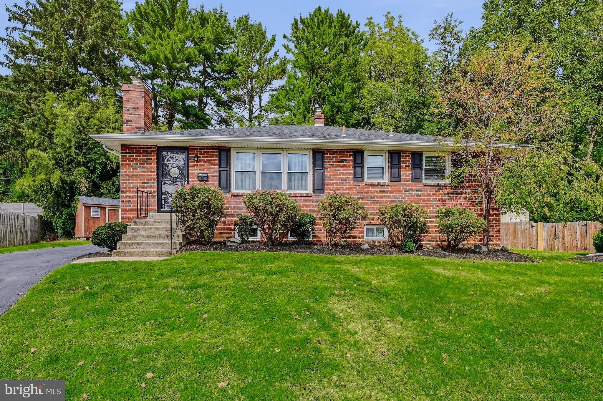 2449 E Parris Drive, Wilmington, DE 19808