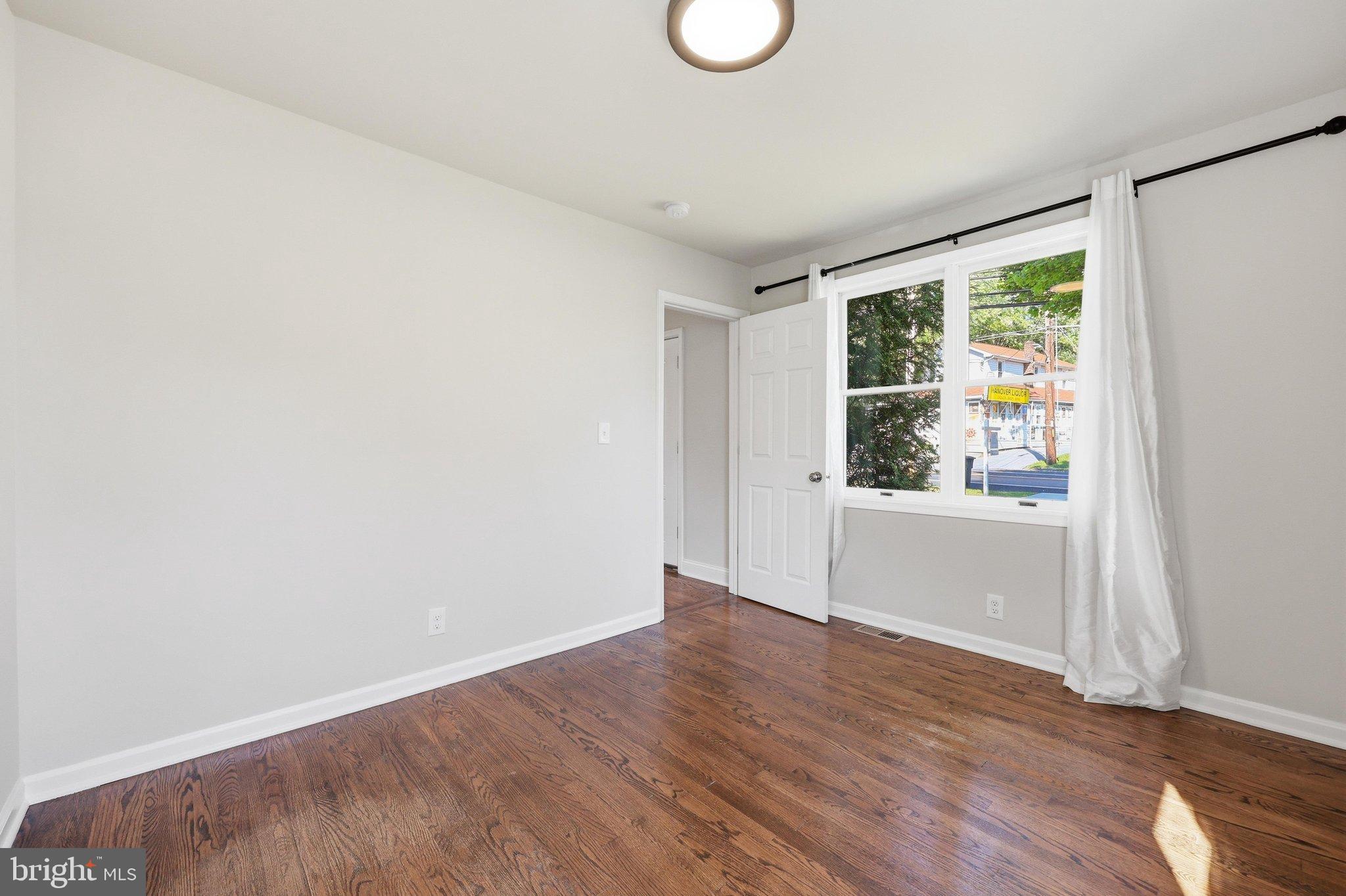 13818 HANOVER PIKE