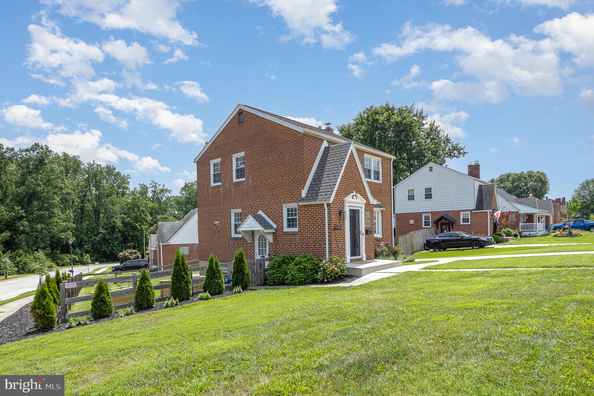 HILLBROOK - Residential