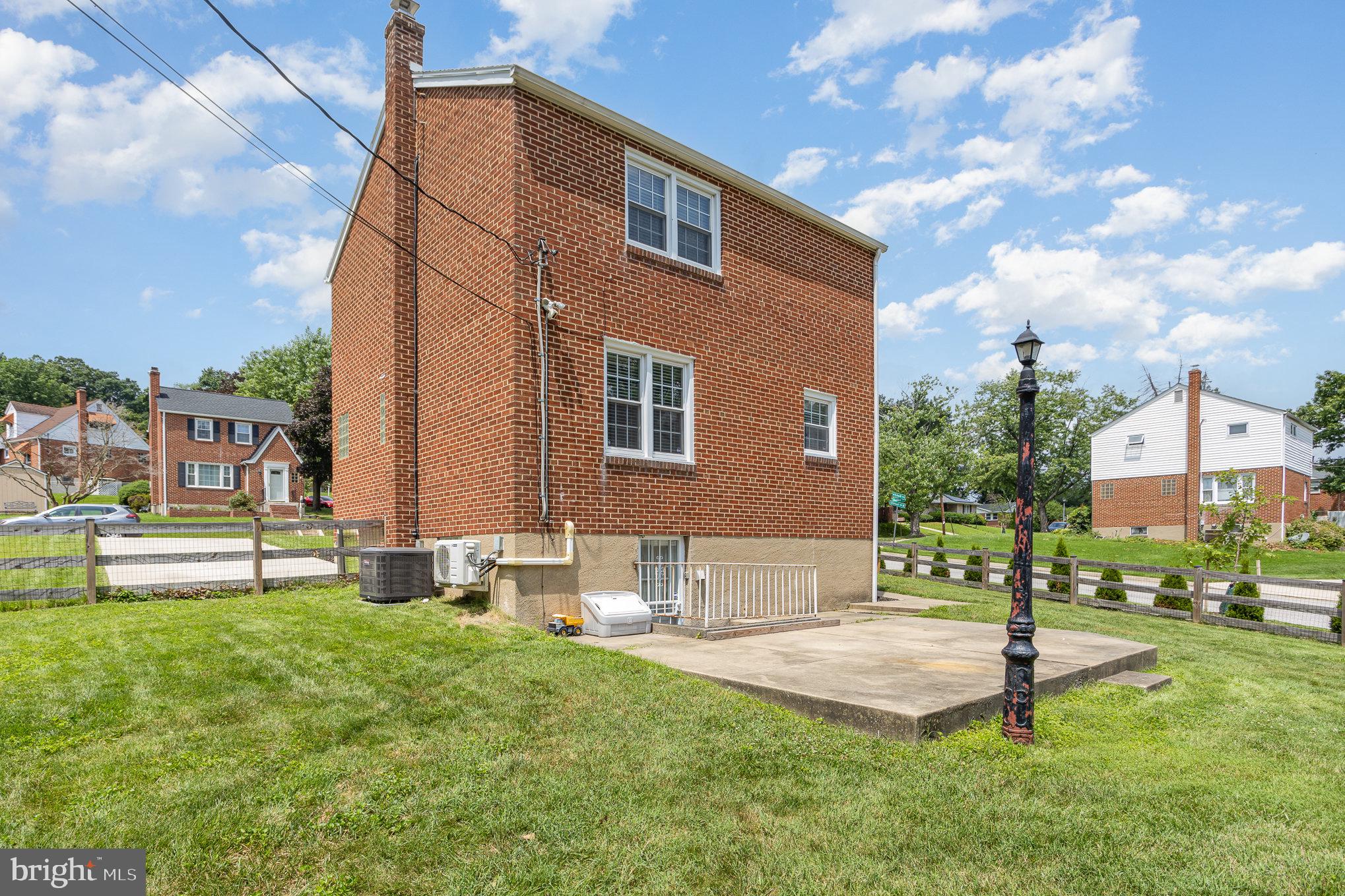 HILLBROOK - Residential