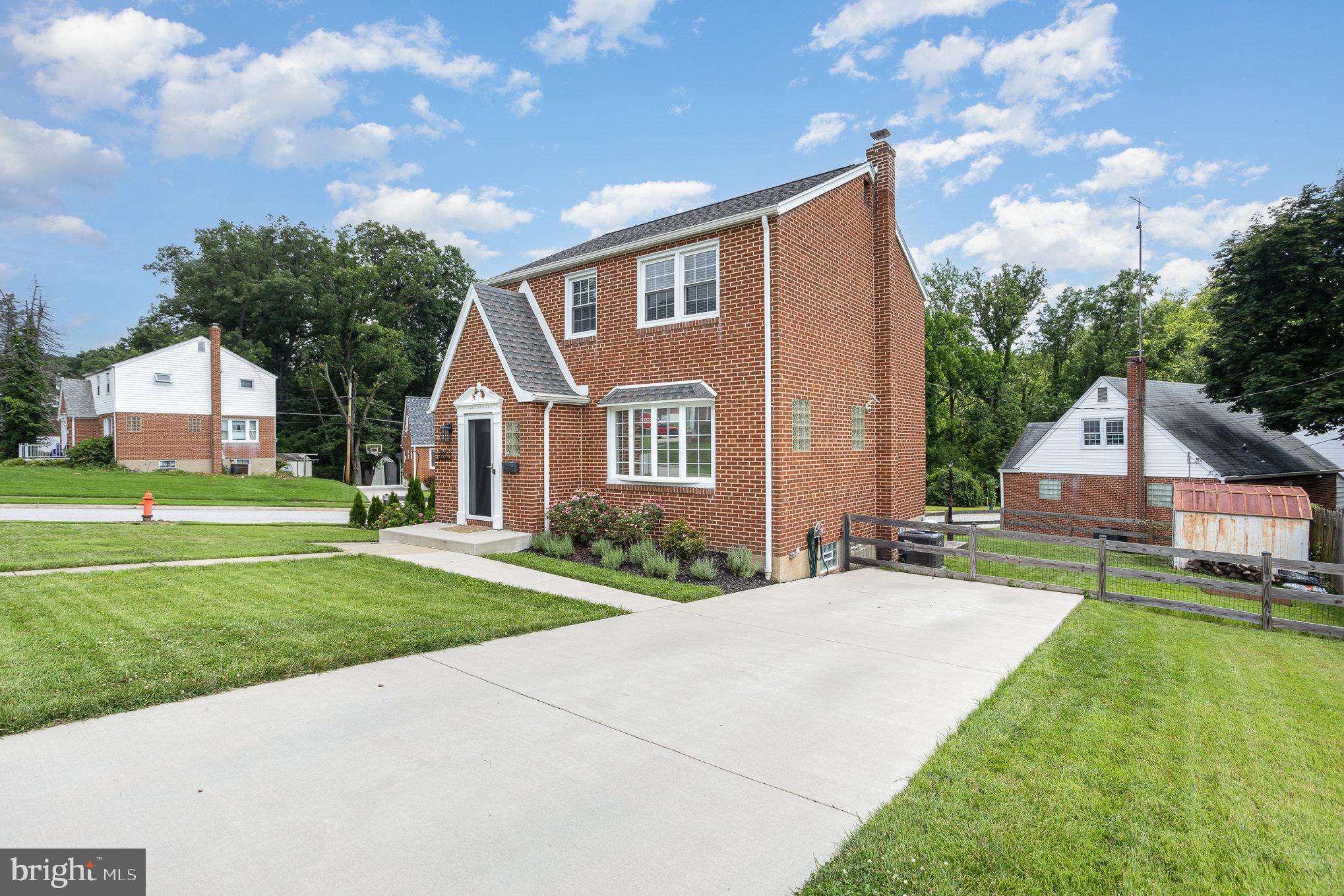 HILLBROOK - Residential