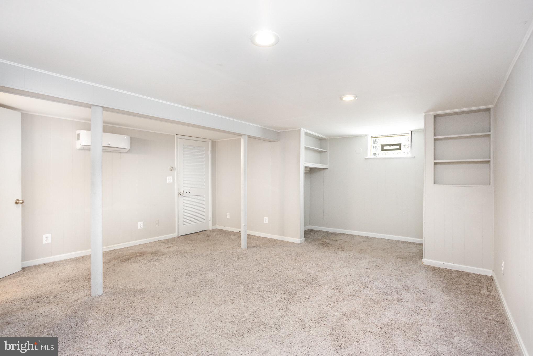 HILLBROOK - Residential