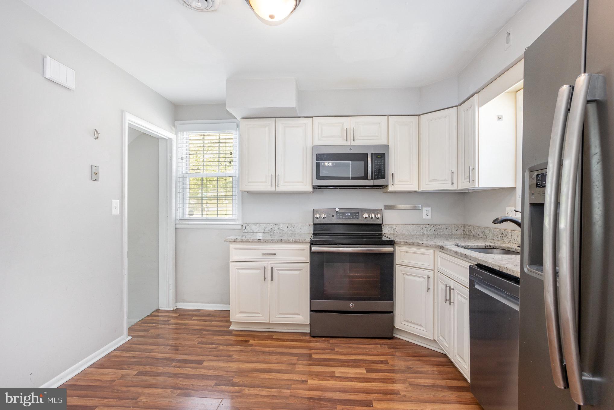 HILLBROOK - Residential