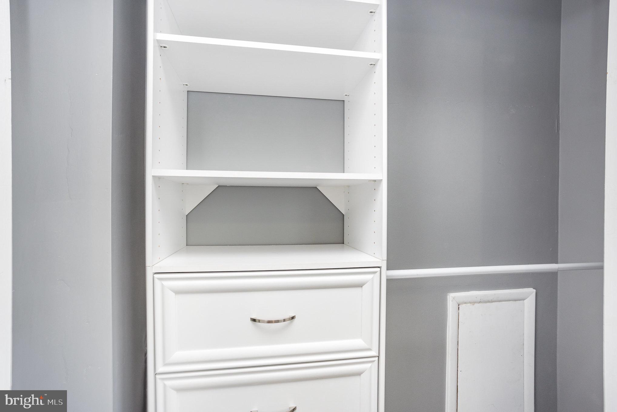 HILLBROOK - Residential