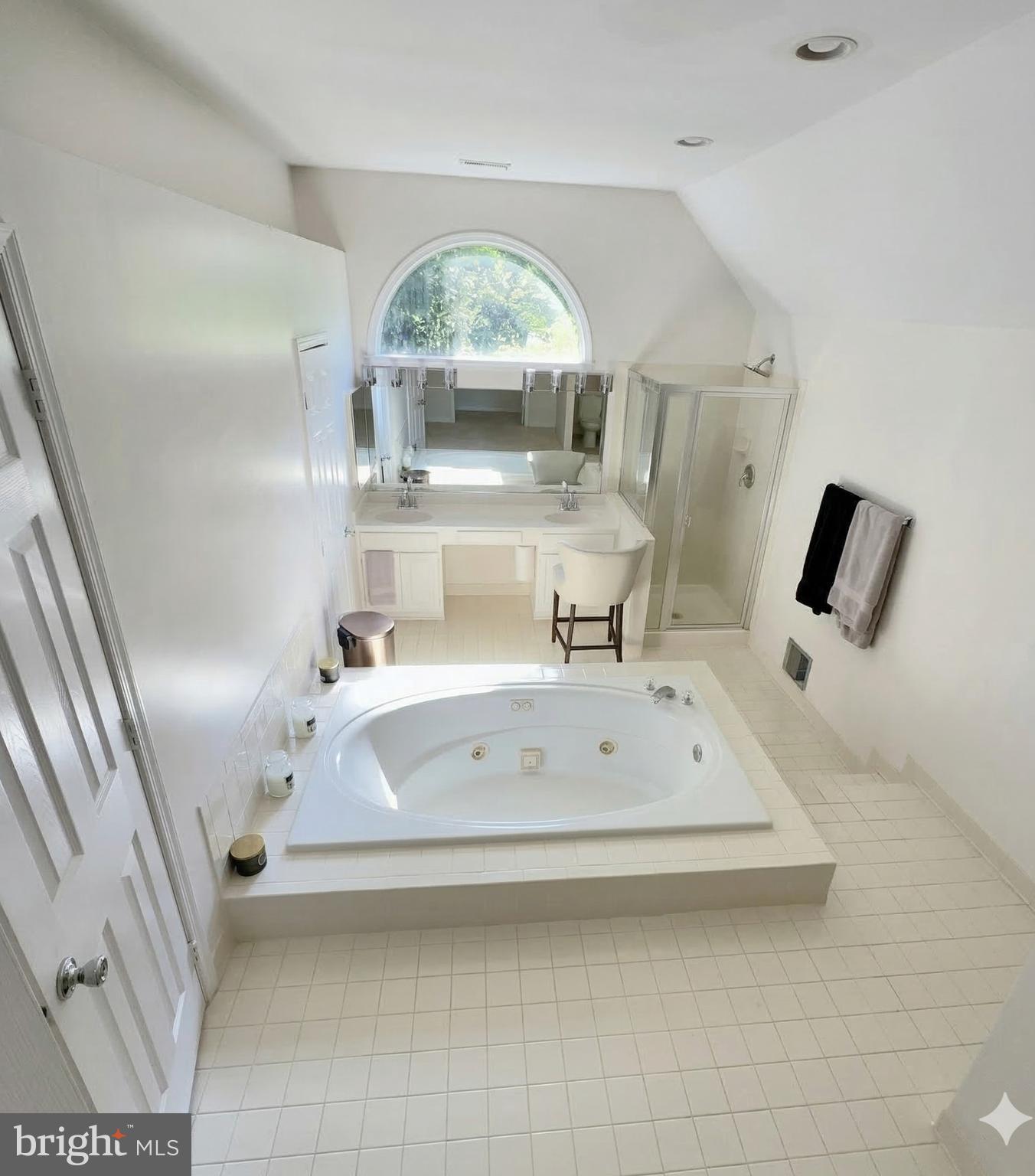 POTOMAC HUNT - Residential