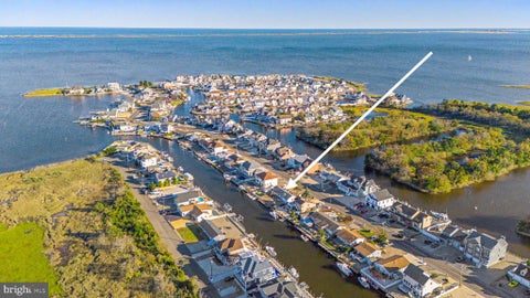 Homes For Sale - 1122 Laurel Boulevard<br/> LANOKA HARBOR, NJ 08734