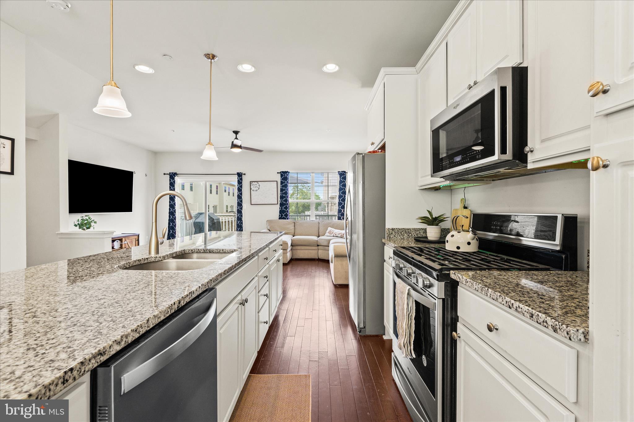 JEFFERSON PLACE - Residential