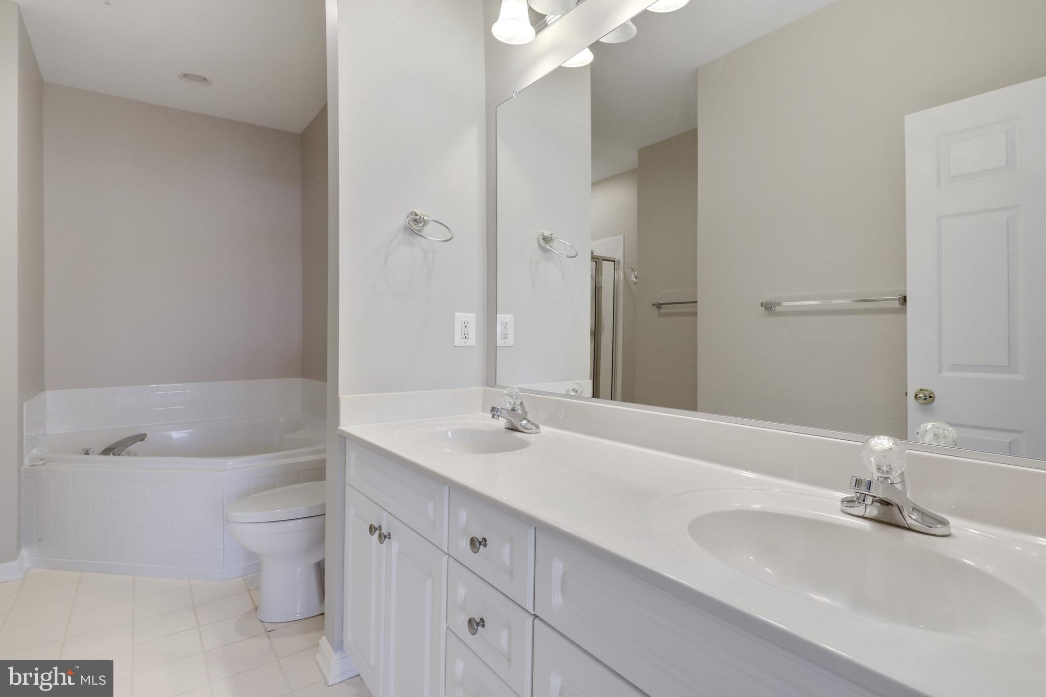 WESTBRIAR PLAZA - Residential