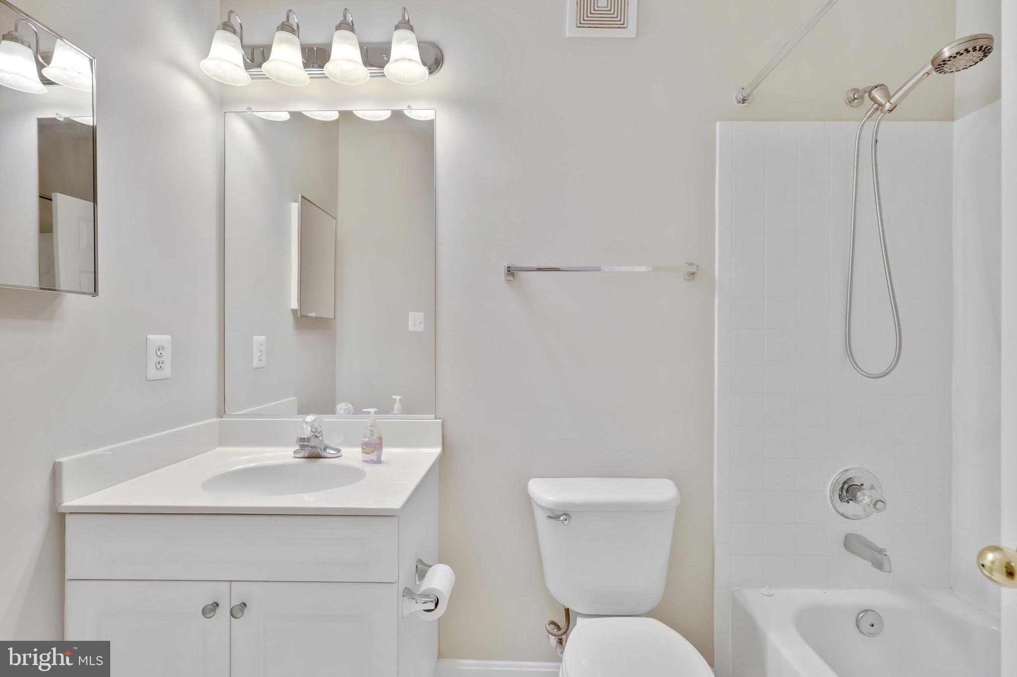 WESTBRIAR PLAZA - Residential