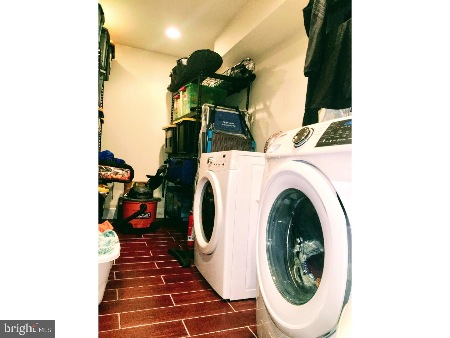 POINT BREEZE - Residential Lease