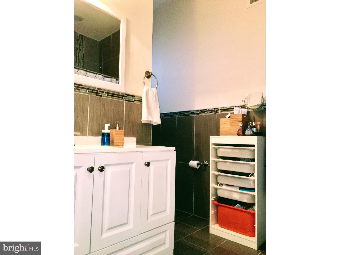 POINT BREEZE - Residential Lease