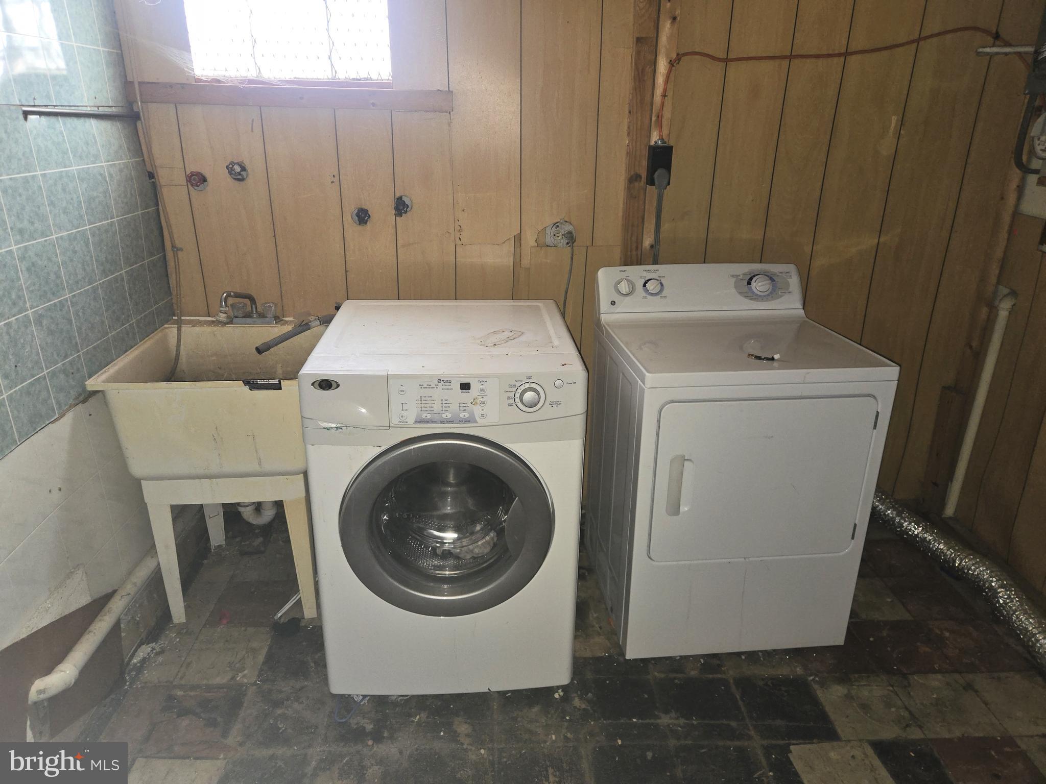 FALLSTAFF - Residential