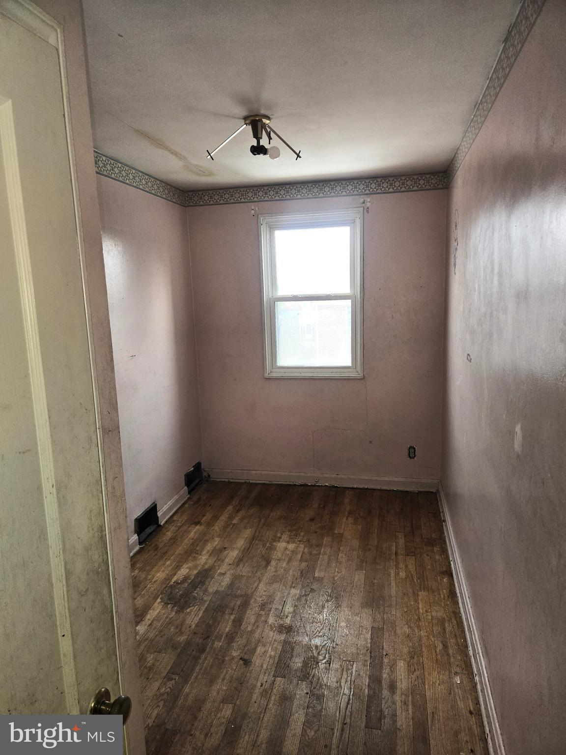 FALLSTAFF - Residential