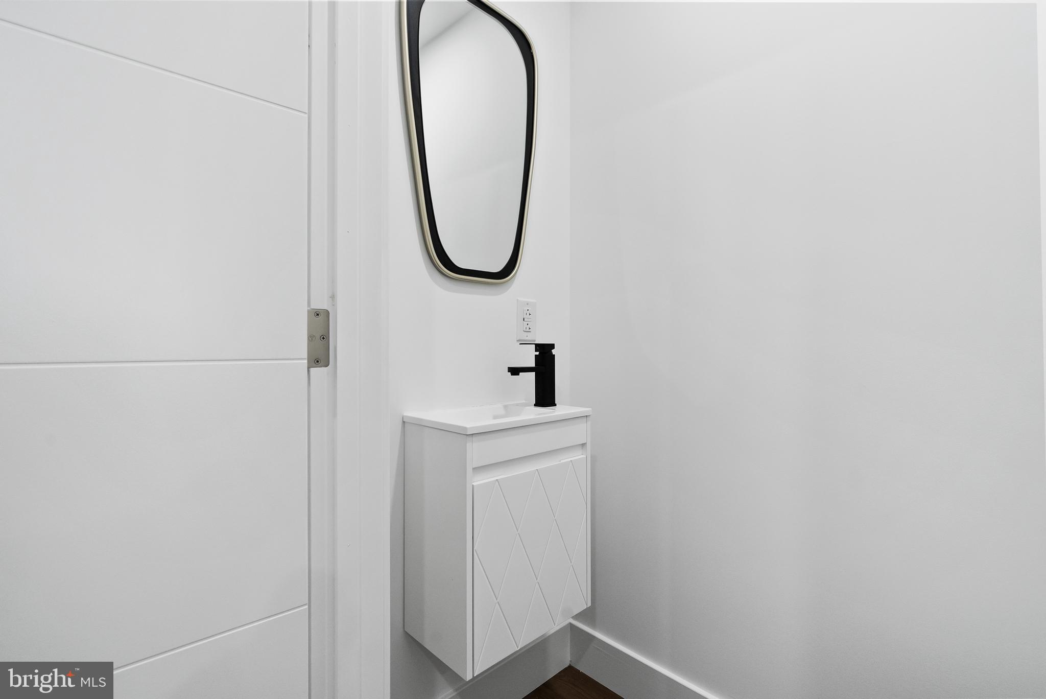 PASSYUNK SQUARE - Residential