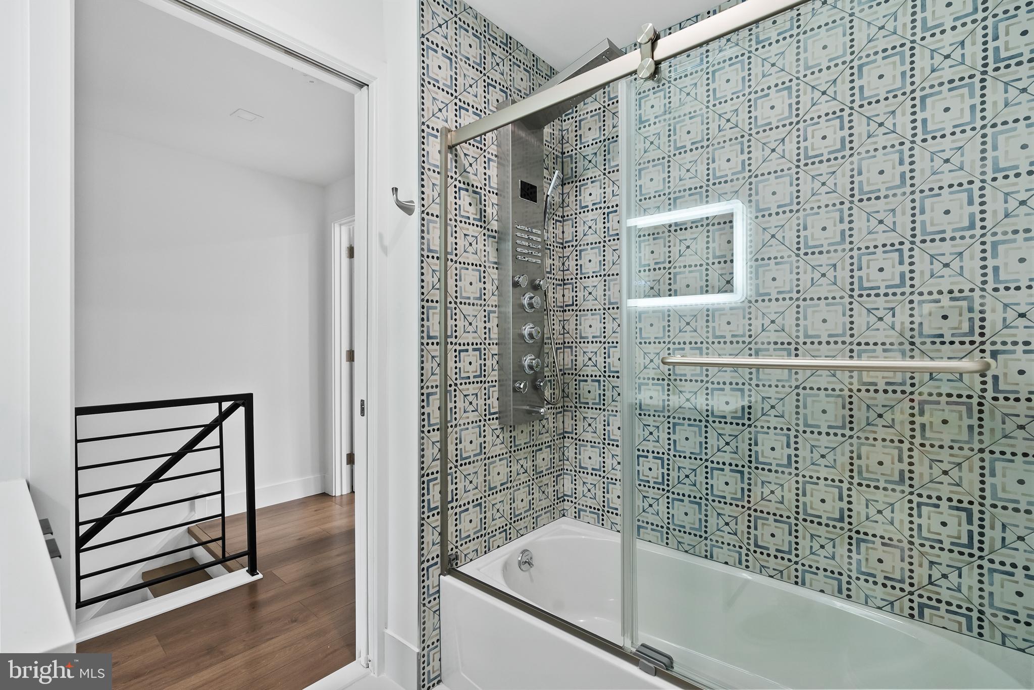 PASSYUNK SQUARE - Residential