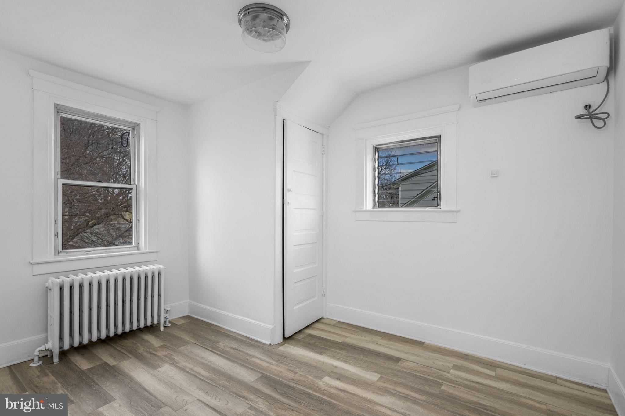 SPRINGFIELD KNOLL - Residential