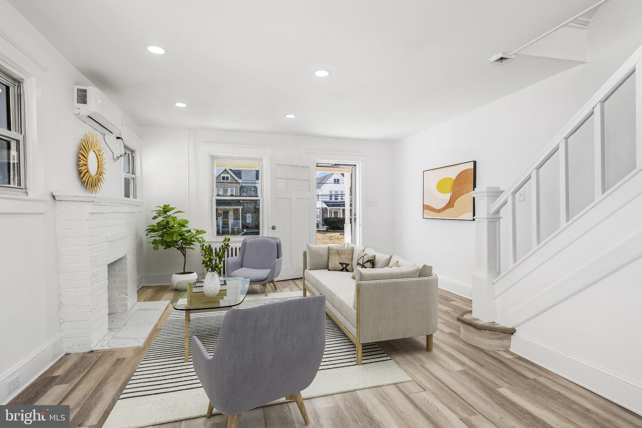 SPRINGFIELD KNOLL - Residential