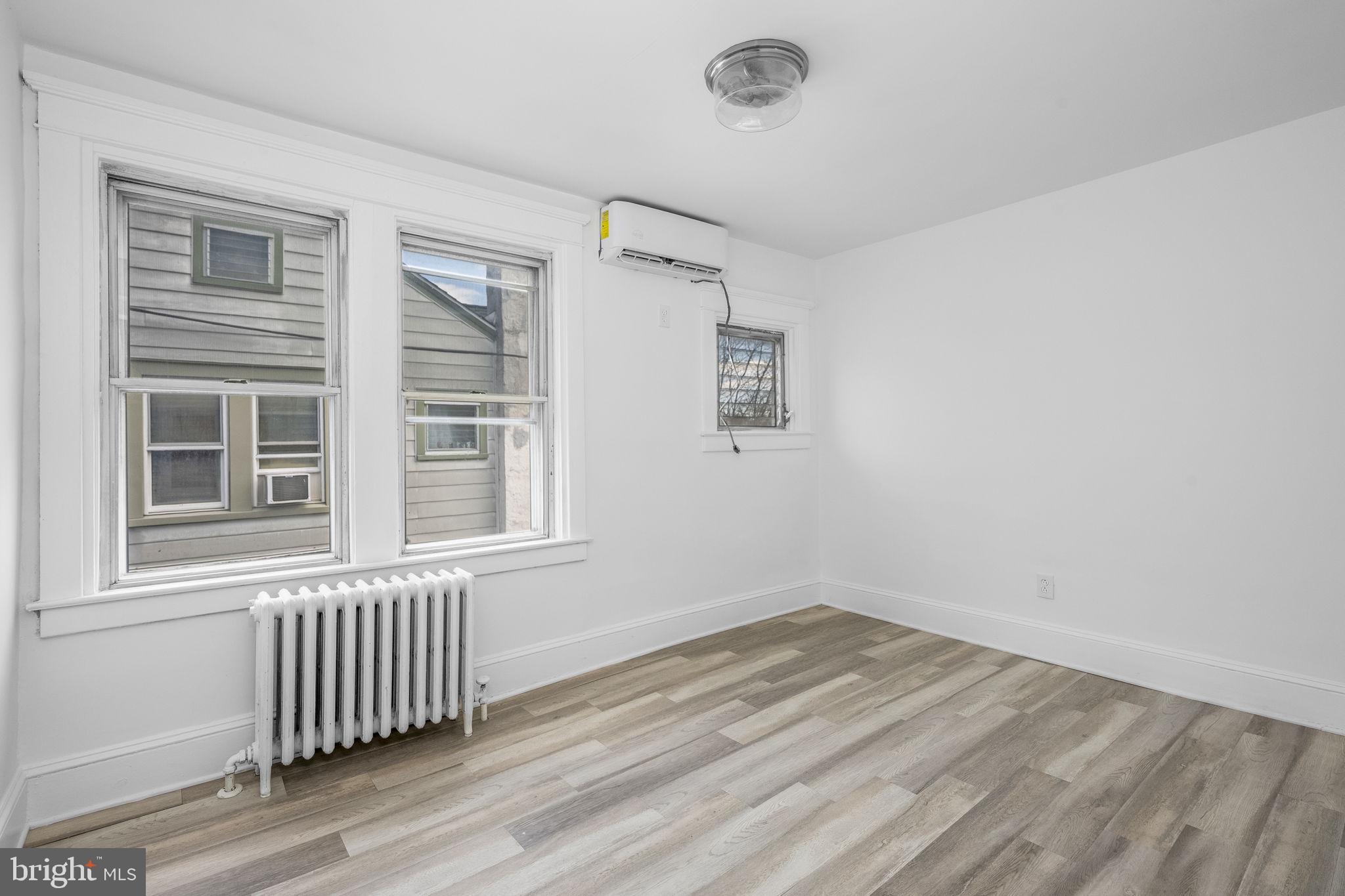 SPRINGFIELD KNOLL - Residential