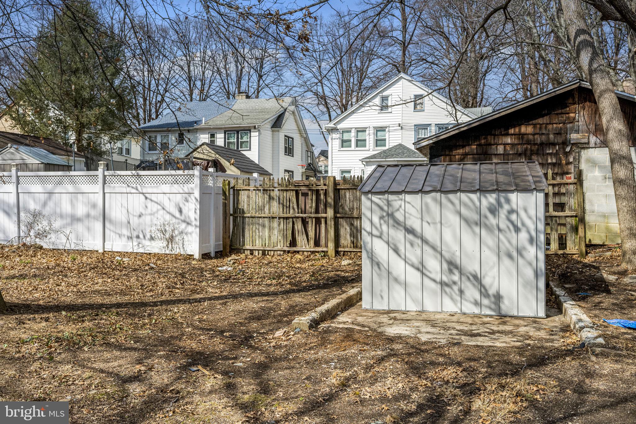 SPRINGFIELD KNOLL - Residential