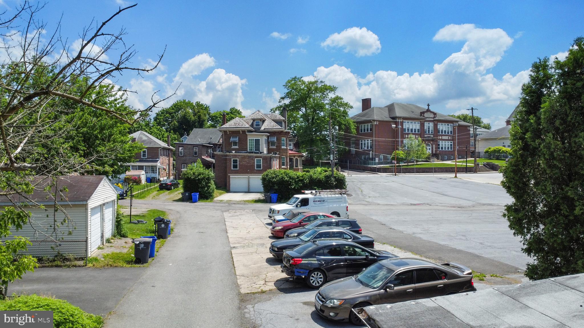 129 E 3RD STREET