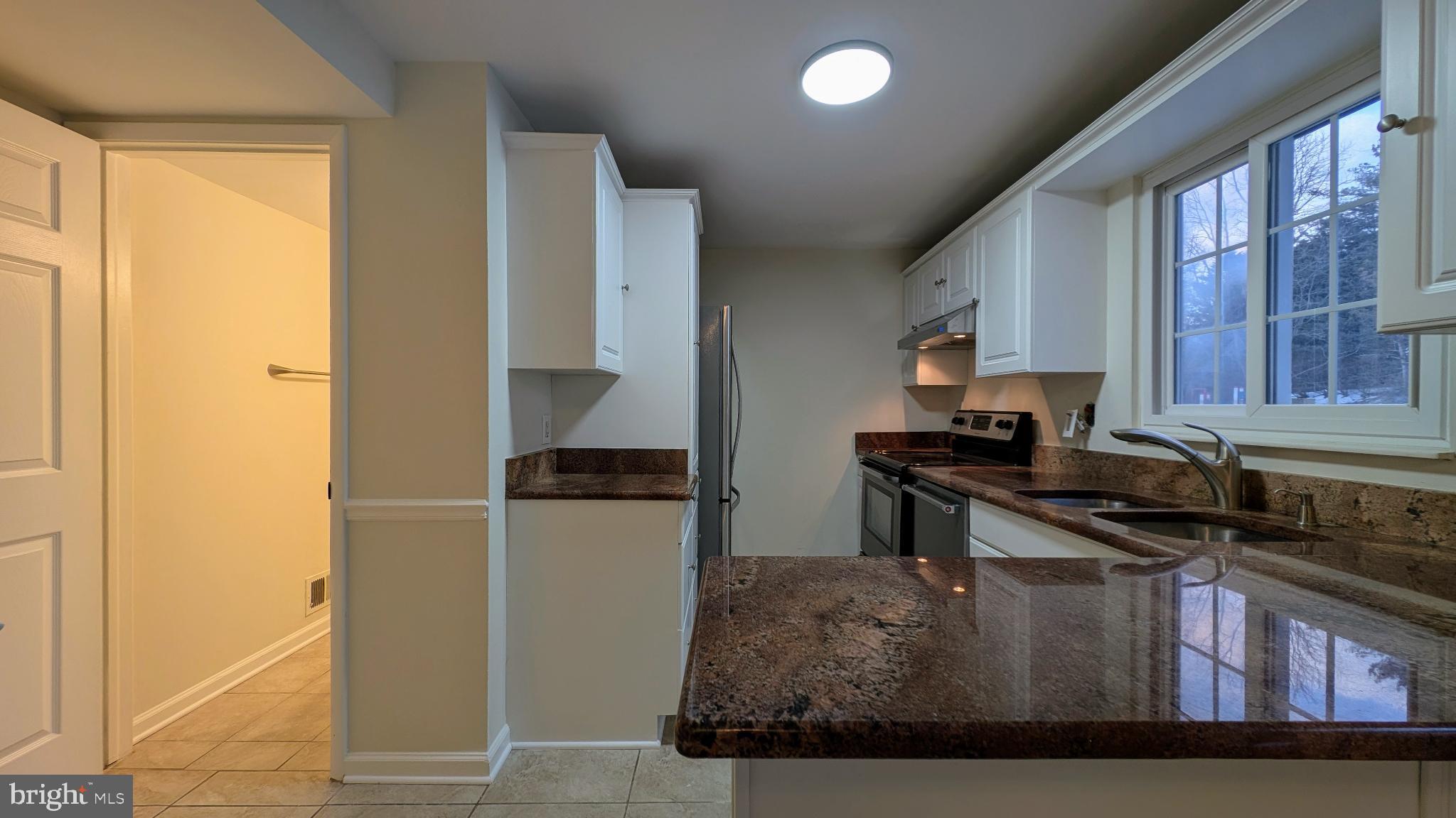 11181 CAPTAINS WALK COURT